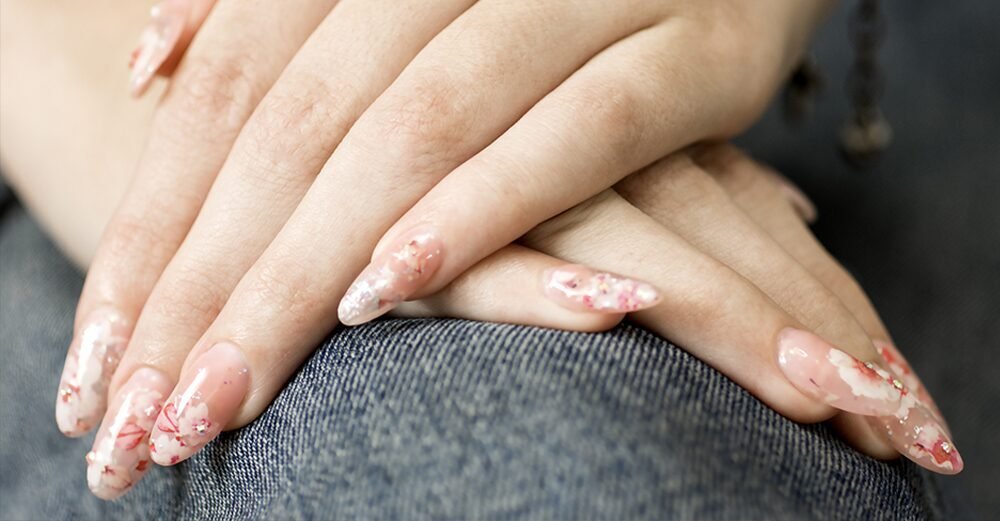 Hanna-Hands-01